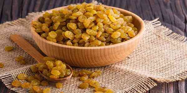 کشمش تیزابی خوش‌ رنگ با جلوه طبیعی