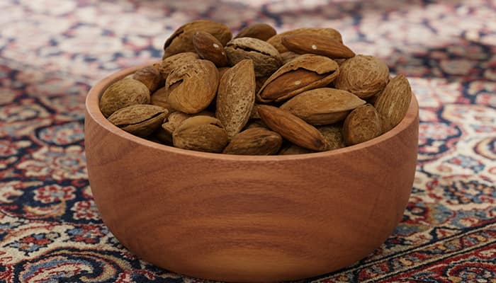تصویر 4 از بادام درختی شهر کرد مغز تازه و باکیفیت