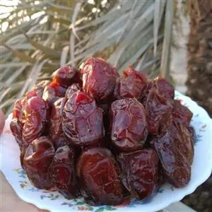 تصویر 4 از خرما کبکاب شیره دار با استاندارد های بهداشتی
