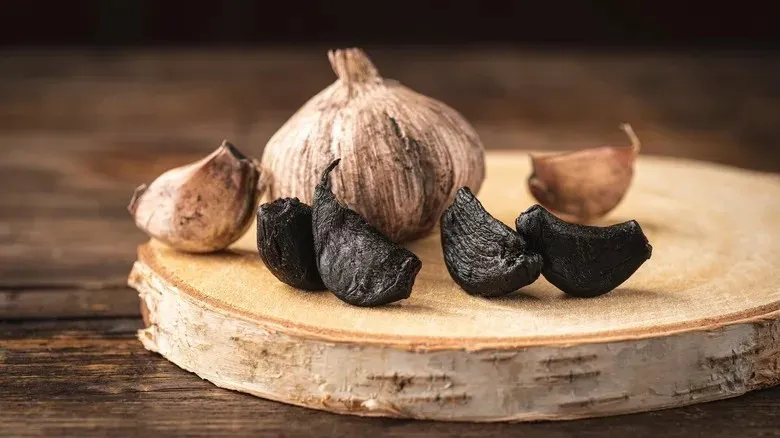 سیر سیاه درجه عالی مغذی سرشار آنتی اکسیدان