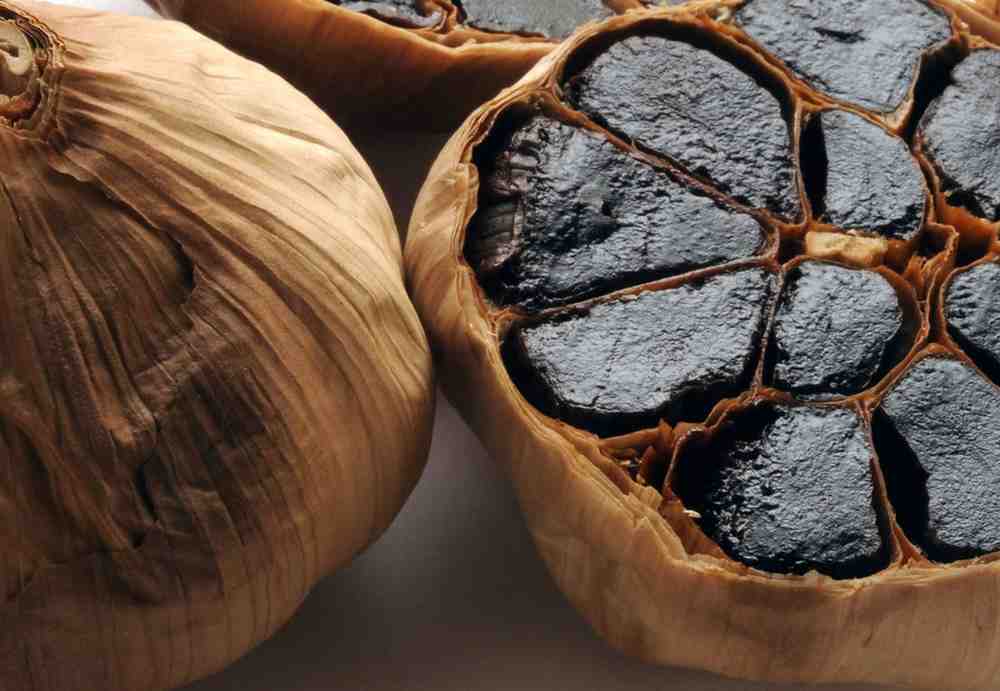 تصویر 1 از سیر سیاه ناب فرآیند تخمیر طولانی استاندارد سازی شده