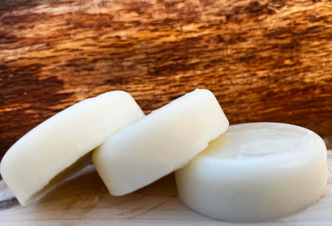 تصویر 2 از پارافین جامد با خلوص بالا مناسب شمع‌ سازی و صنایع مختلف