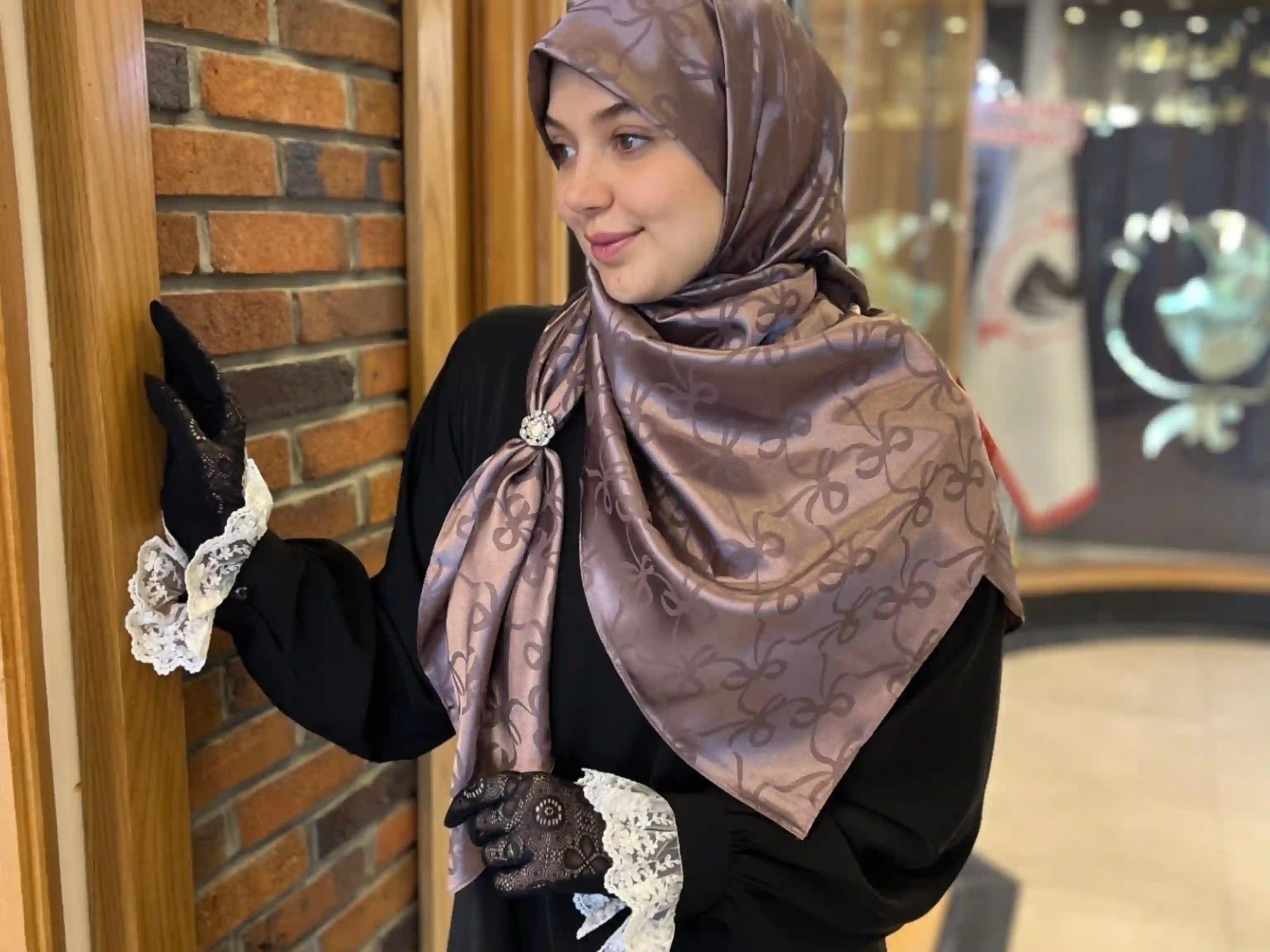 تصویر 5 از روسری ساتن ابریشم ژاکارد انتخابی لوکس برای بازار صادرات