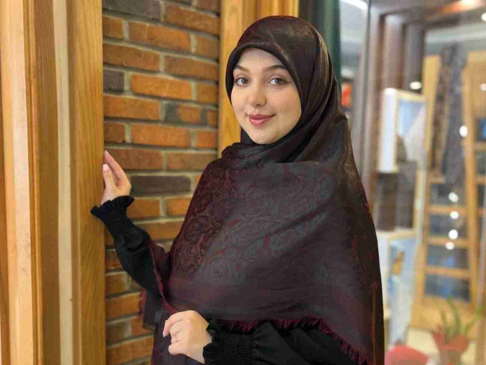 تصویر 4 از فروش عمده روسری نخ ابریشم ژاکارد لمه‌دار | شیک، خاص و پرفروش