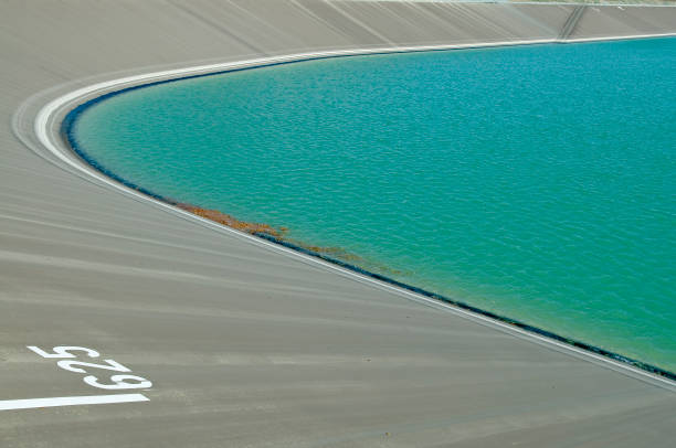 تصویر 1 از ورق ژئوممبران سه لایه مقاوم برای عایق بندی مطمئن