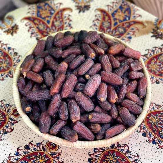خرید مستقیم خرما پیارم عمده از تولیدکننده