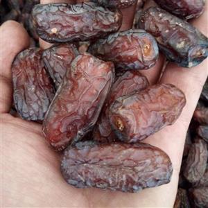 تصویر 3 از خرما قشقایی شهددار بومی مناطق گرمسیری با عطر خالص گیاهی مناسب مصرف روزانه