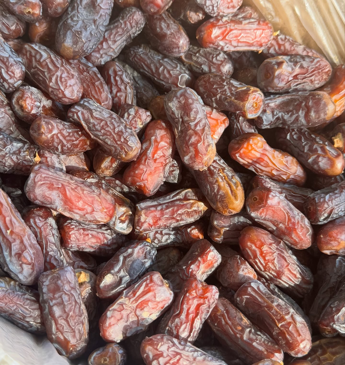 خرید خرما پیارم با بسته‌بندی استاندارد