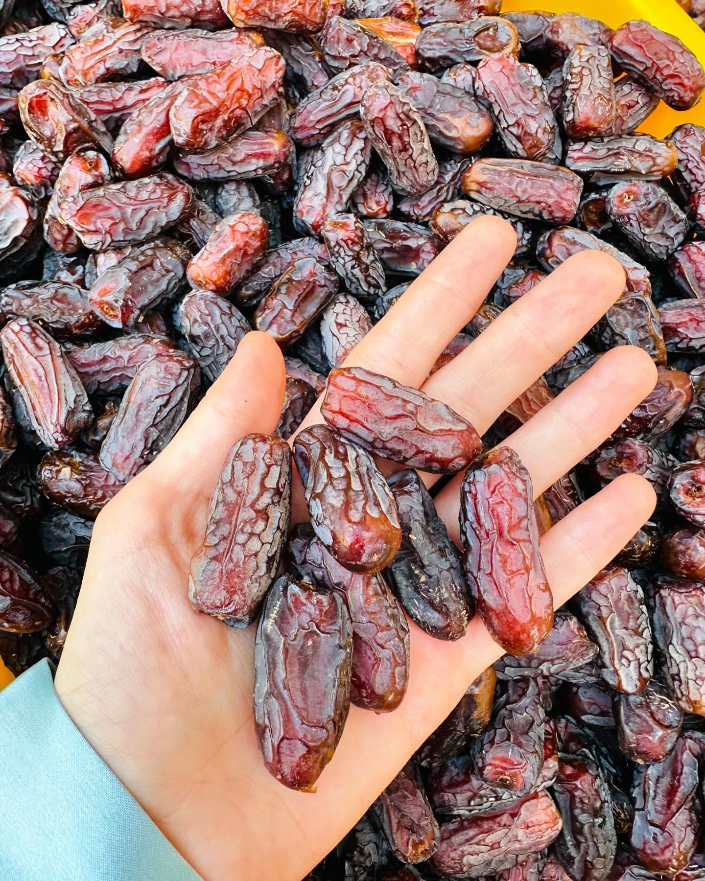 چگونه تأمین‌کننده مطمئن خرما پیدا کنیم؟