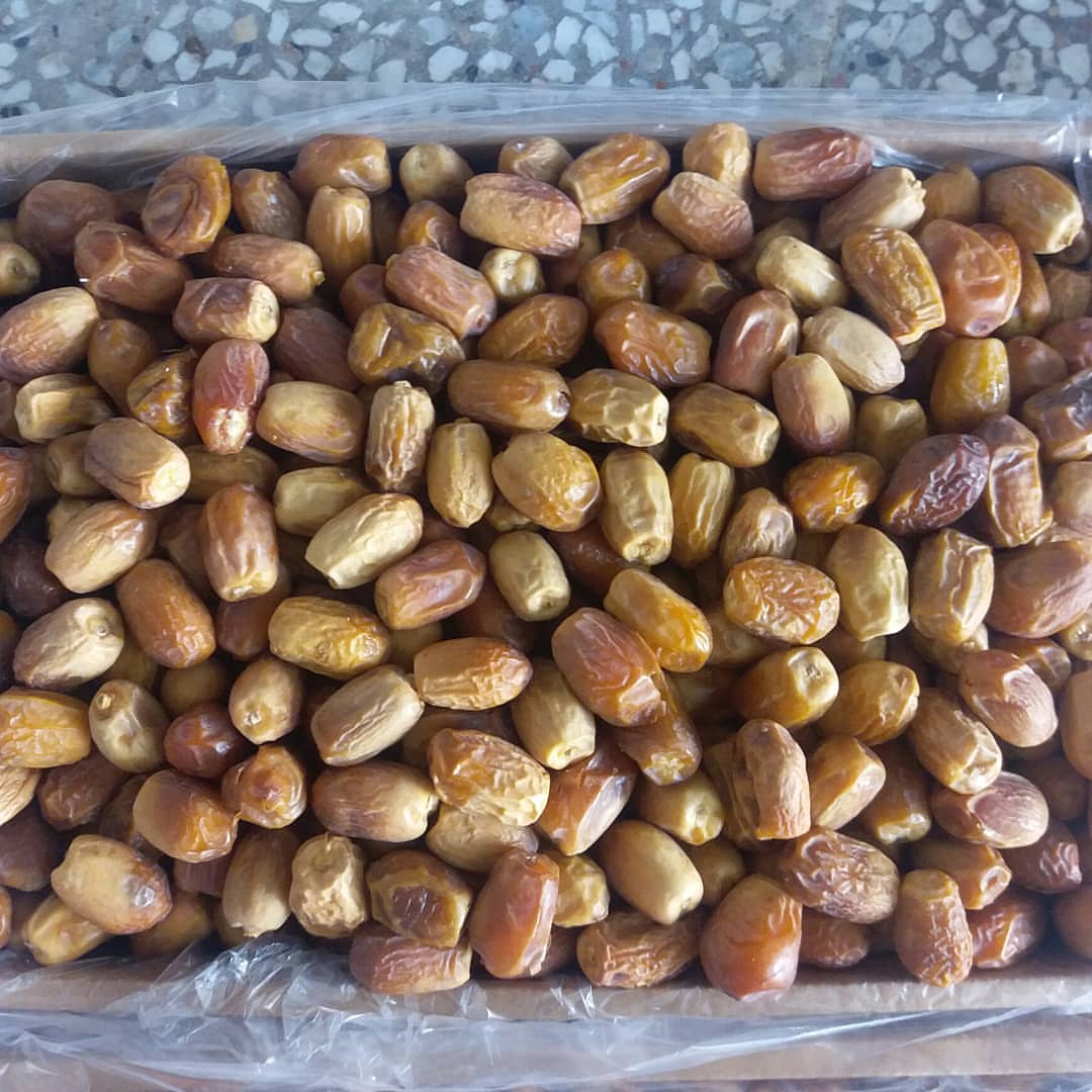 تصویر 3 از خرما زاهدی با کیفیت و بسته‌بندی حرفه‌ای