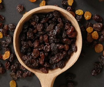 تصویر 1 از کشمش پلویی فله‌ای با طعم شیرین و کیفیت مناسب آشپزی