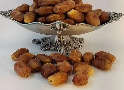 تصویر 4 از خرما مضافتی زرد تازه برای دوستداران خرمای سنتی