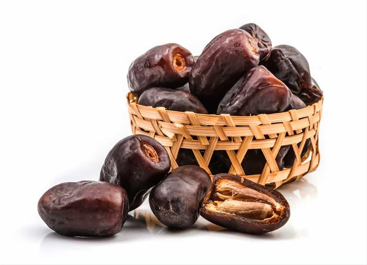 تصویر 2 از خرما مضافتی ساغر مناسب پذیرایی های رسمی و خانوادگی