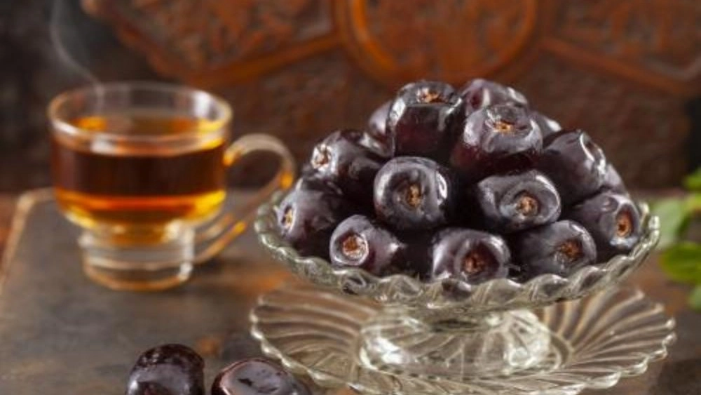 تصویر 1 از خرما مضافتی مشکین 550 گرمی بسته کوچک با ارزش غذایی بالا