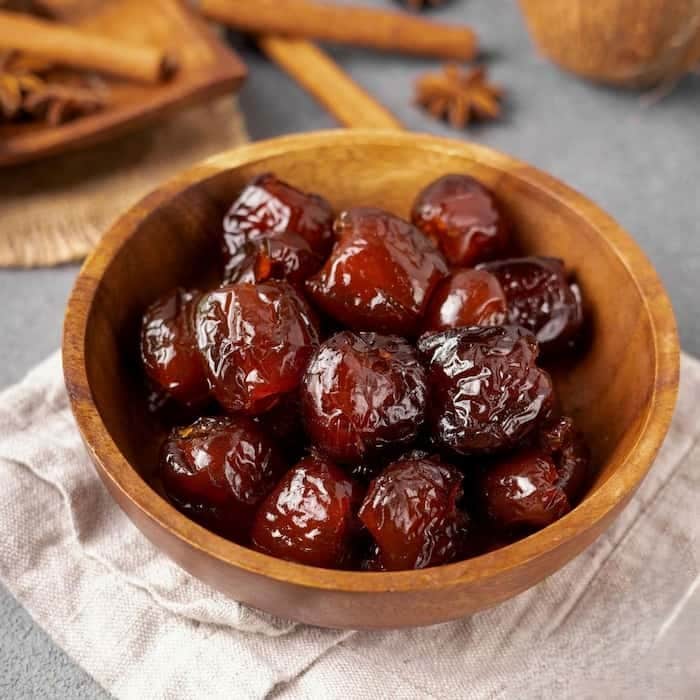 خرما مضافتی شیره دار با طعم شیرین و طبیعی