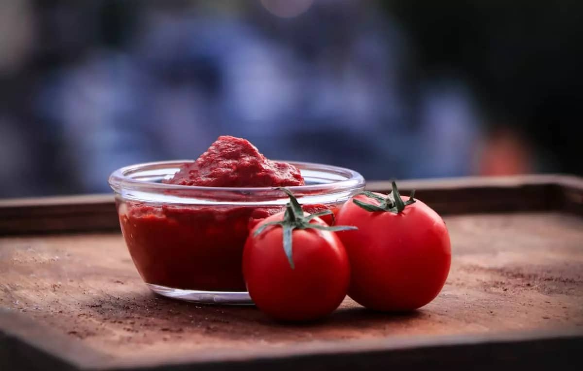 تصویر 4 از رب گوجه فرنگی تک نفره با رنگ و طعم اصیل
