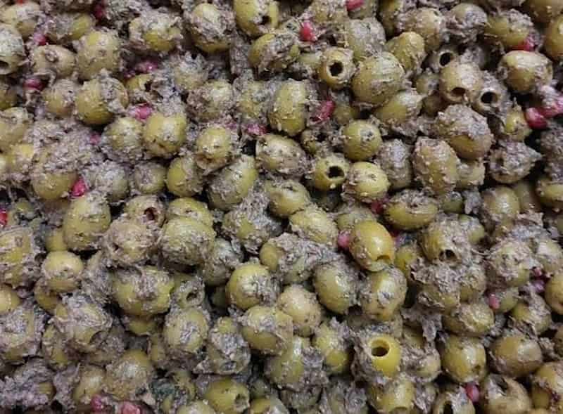 تصویر 2 از زیتون پرورده سطلی تازه با ترکیبات طبیعی و اصیل