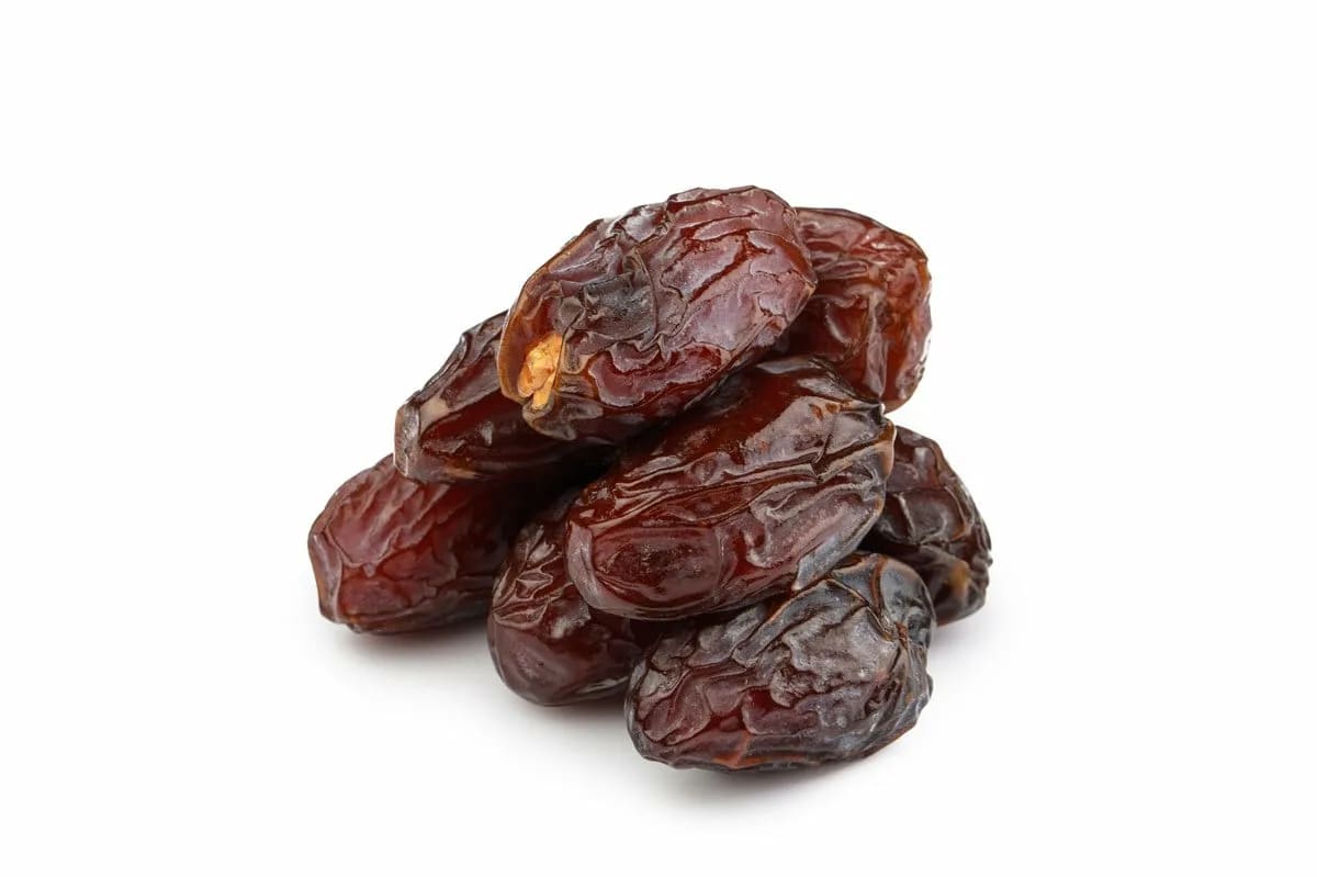 تصویر 1 از خرما زاهدی تازه با طعم شیرین و طبیعی