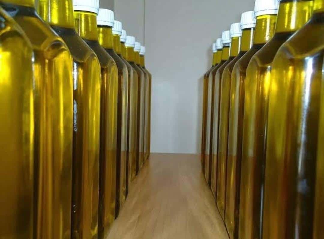 روغن کنجد خام تهیه شده از دانه های ممتاز