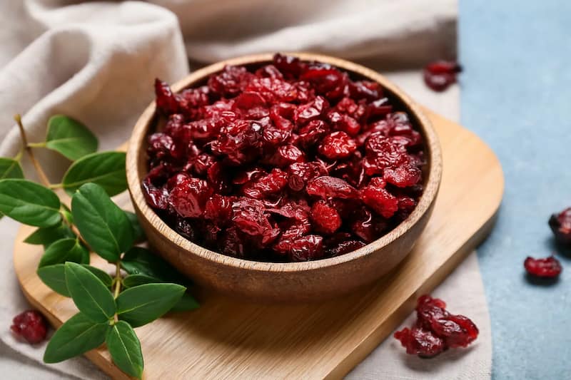 آلبالو خشک قرمز با طعم دلپذیر و ماندگار