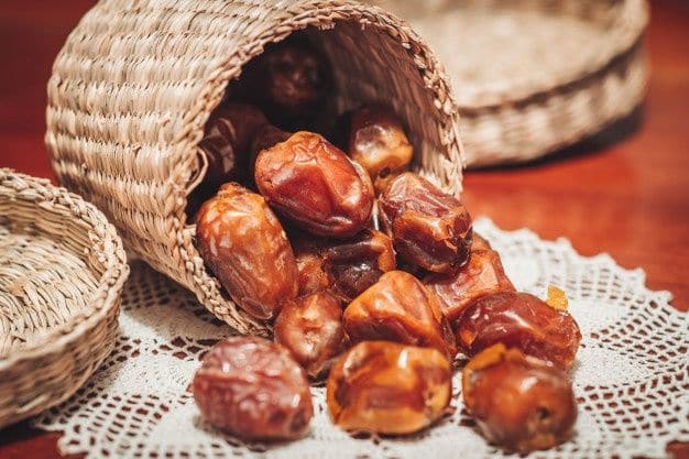 خرما زاهدی درجه یک مناسب بازار عمده