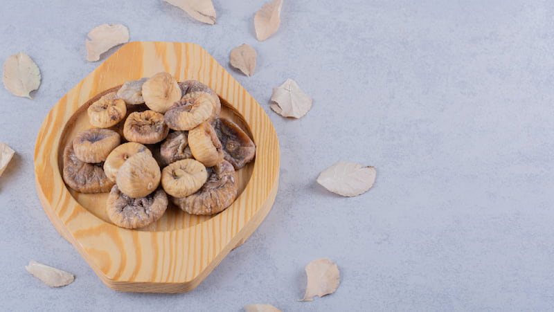 انجیر خشک محلی با طعم خوش و فرآوری طبیعی