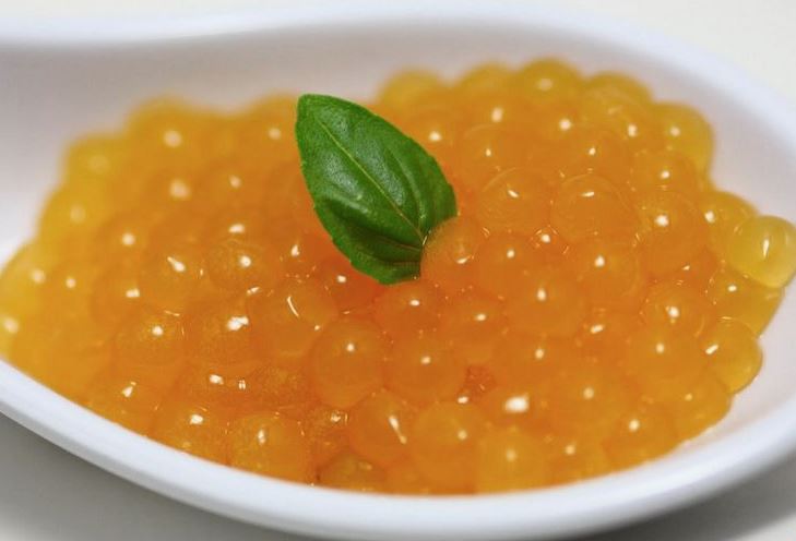 خاویار طلایی بلوگا تهیه شده از ماهیان پرورشی ممتاز