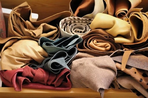 تصویر 4 از چرم جیر طبیعی کیفیت بالا مناسب تولید کفش و کیف