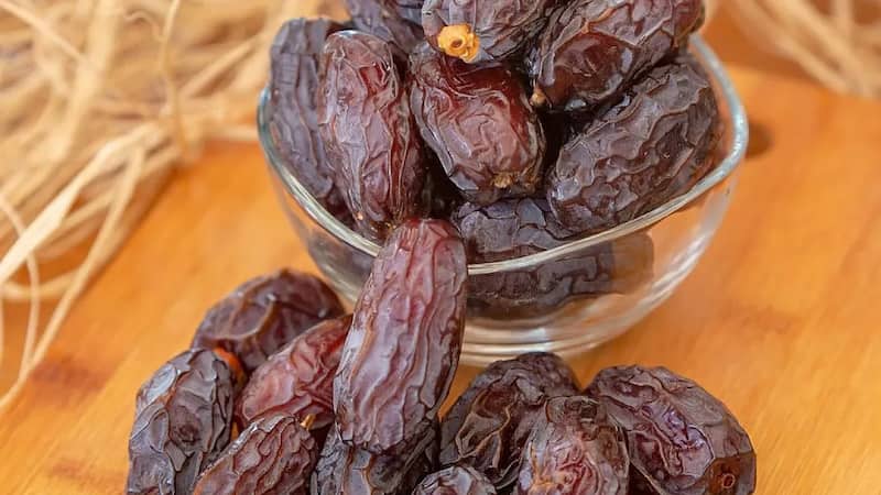 تصویر 4 از خرما پیارم صادراتی مناسب تجارت خارجی با بافت نیمه خشک