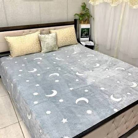 پتو مسافرتی شب نما ماه و ستاره مناسب کودکان و نوجوانان