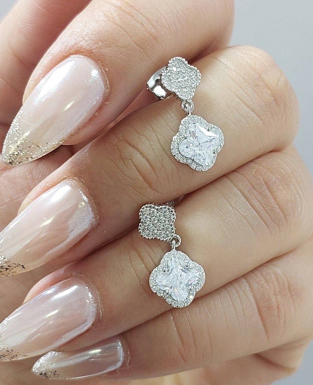 قیمت گوشواره ژوپینگ طرح ونکلیف