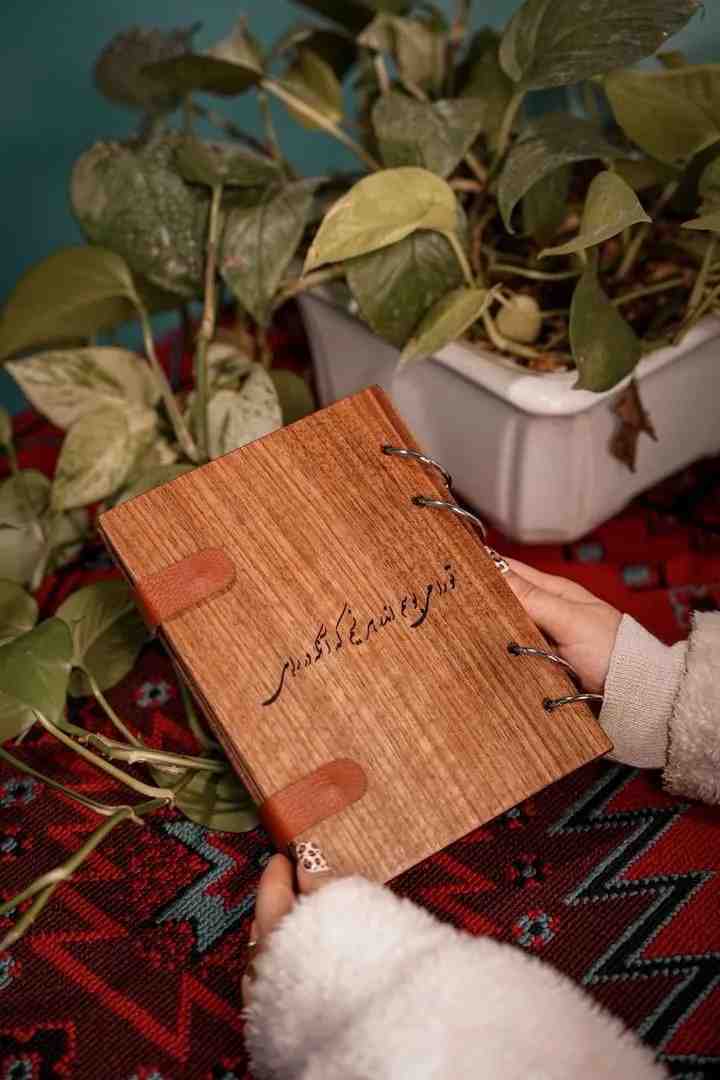 تصویر 1 از جلد چوبی خاص و جذاب برای دفتر و کلاسور