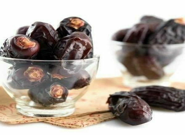 تصویر 1 از خرما مضافتی رطب با تازگی مطلوب و طعمی دلنشین