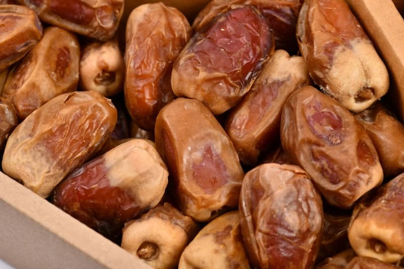 تصویر 1 از خرما زاهدی تر مناسب مصرف مستقیم و عرضه در فروشگاه های خشکبار