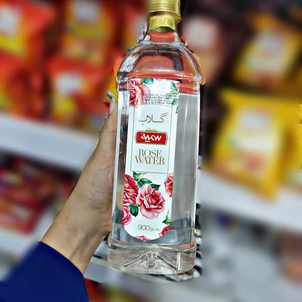 گلاب شیشه ای سمیه تهیه شده از گل های تازه