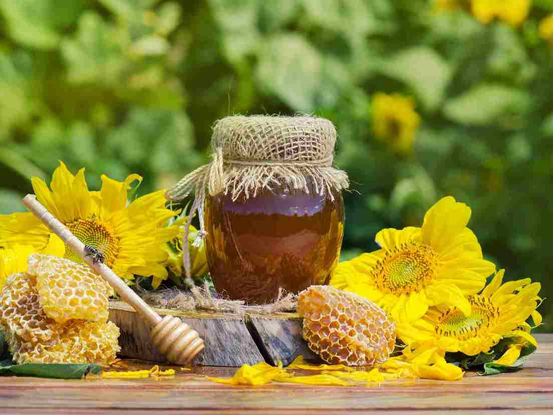 عسل کوهی چندگیاه با کیفیت مطلوب مناسب مصرف روزانه