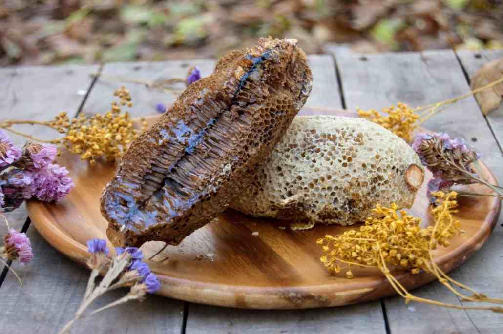 تصویر 1 از عسل کوهی چندگیاه با کیفیت مطلوب مناسب مصرف روزانه