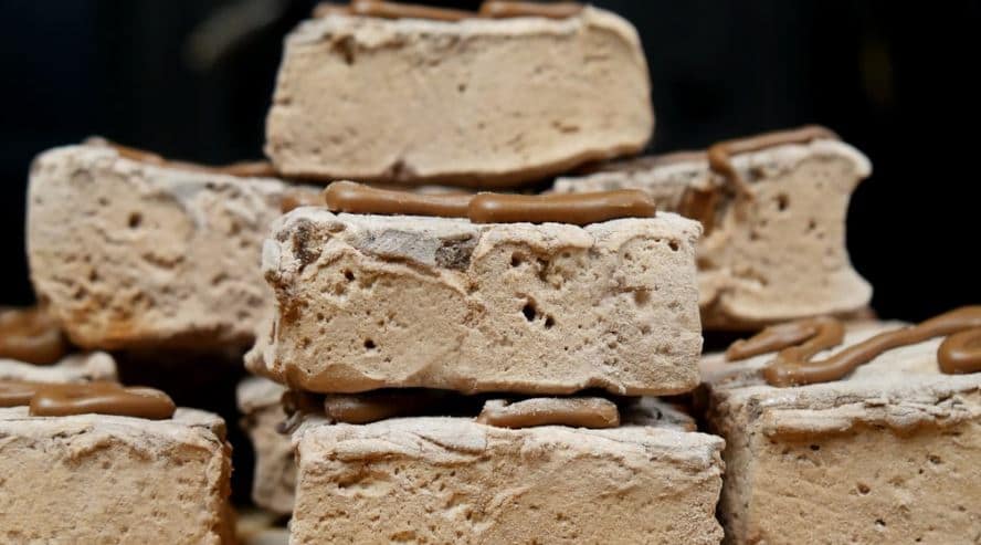تصویر 1 از بستنی خشک تیرامیسو با طعم اصیل و بافت ترد