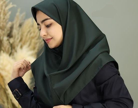 تصویر 4 از مقنعه رنگی نخی مناسب استفاده روزانه در تمام فصول