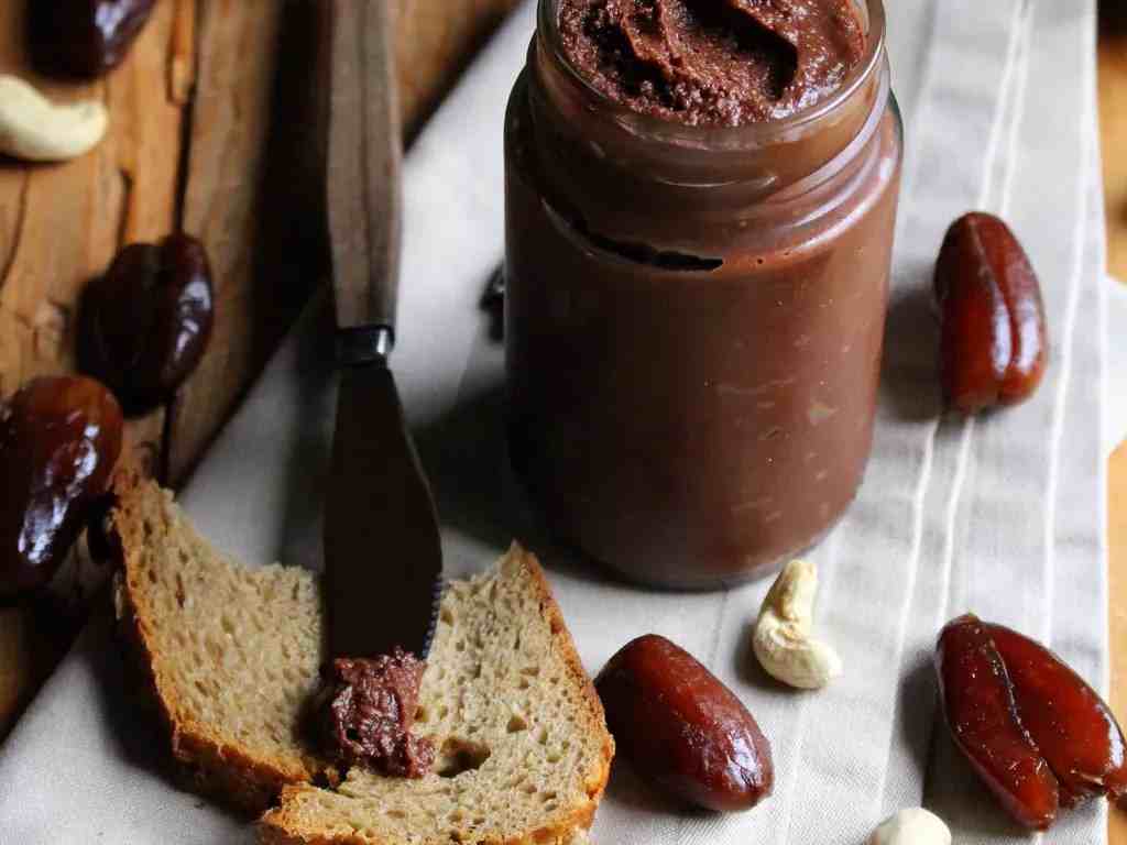 تصویر 1 از خمیر خرما اهواز با طعم اصیل و بافت نرم