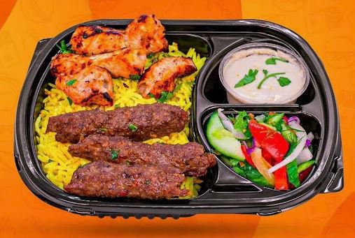 تصویر 4 از ظروف یکبار مصرف کیترینگ با طراحی کاربردی برای سفارش های بیرون بر