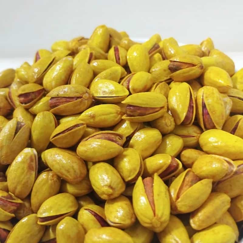 تصویر 3 از پسته احمد آقایی زعفرانی با طعمی خاص ویژه پذیرایی مجلسی