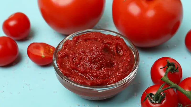 تصویر 1 از رب گوجه فرنگی فامیلا با غلظت و طعم ممتاز برای هر سلیقه