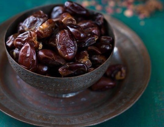 تصویر 1 از خرما مضافتی پانی با کیفیت ممتاز و شیرینی طبیعی