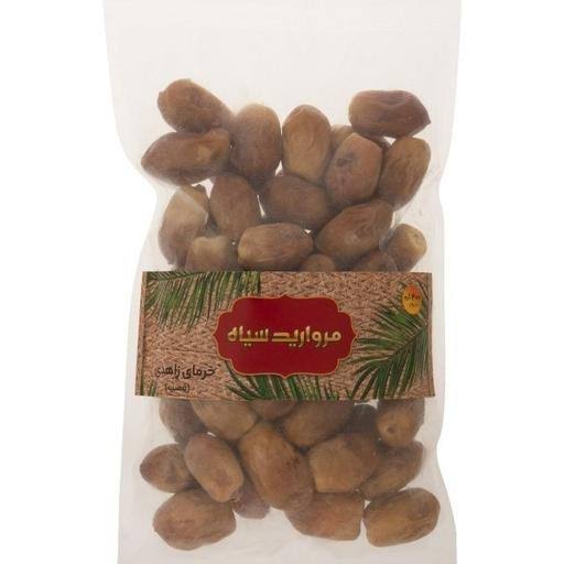 خرما زاهدی مروارید سیاه خوش طعم برای پذیرایی ویژه