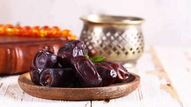 خرما مضافتی جیرفت با طعمی اصیل از نخلستان‌های جنوب