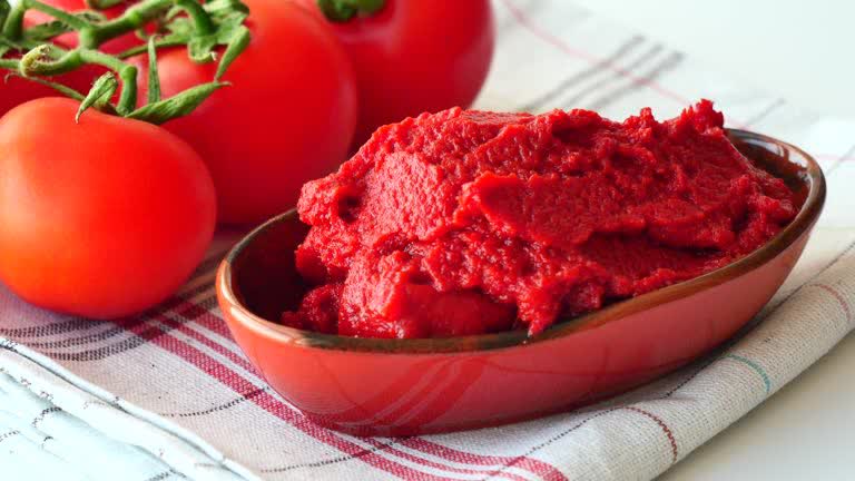 رب گوجه فرنگی عمده با غلظت مناسب برای مصارف غذایی