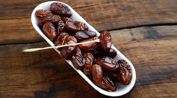تصویر 2 از خرما مضافتی عالی مناسب عرضه در بازار مواد غذایی