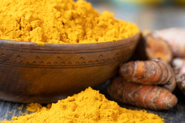 زردچوبه قلم هندی ریشه ای مرغوب برای آسیاب تازه