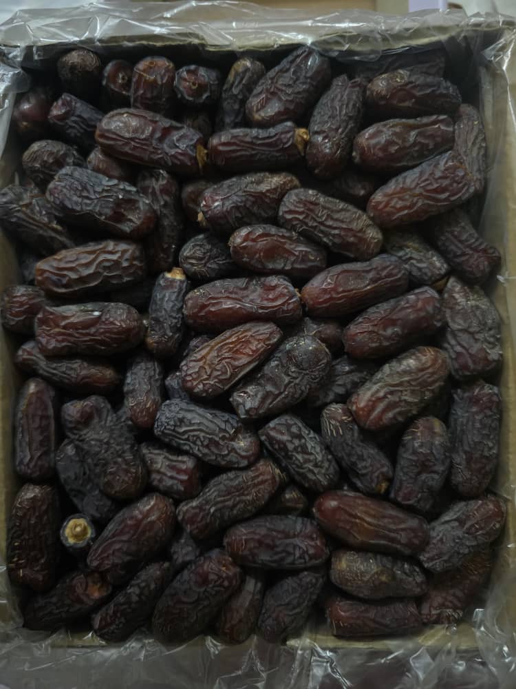 فروش عمده خرما پیارم آبدار ایرانی